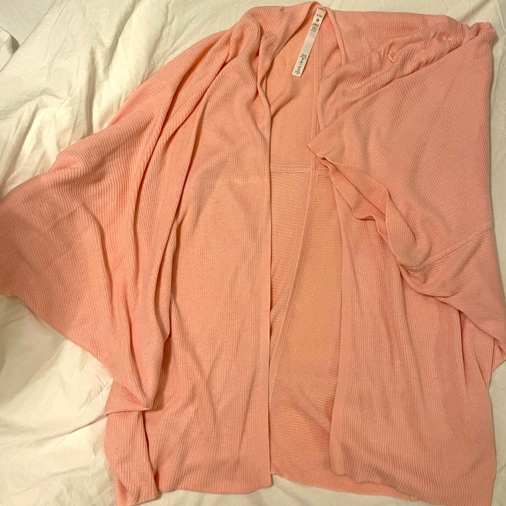 Lululemon Pink sweater